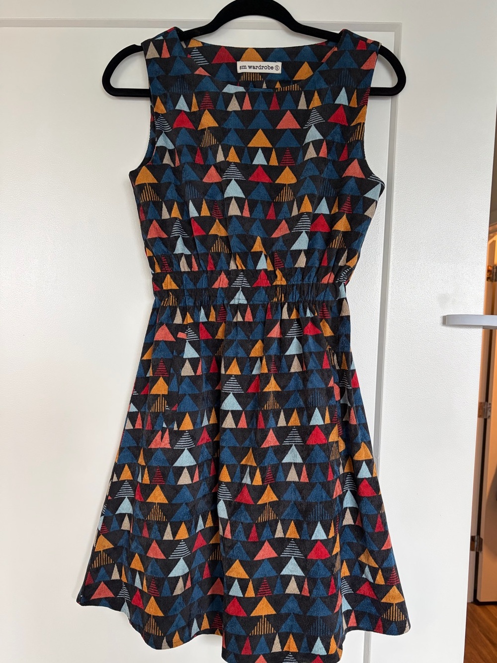 Sm wardrobe size S Sleeveless Geometric Triangle Midi Dress - Multi color